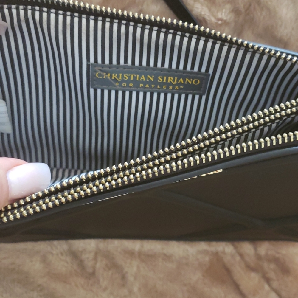 Purses - Picture 3 of 5